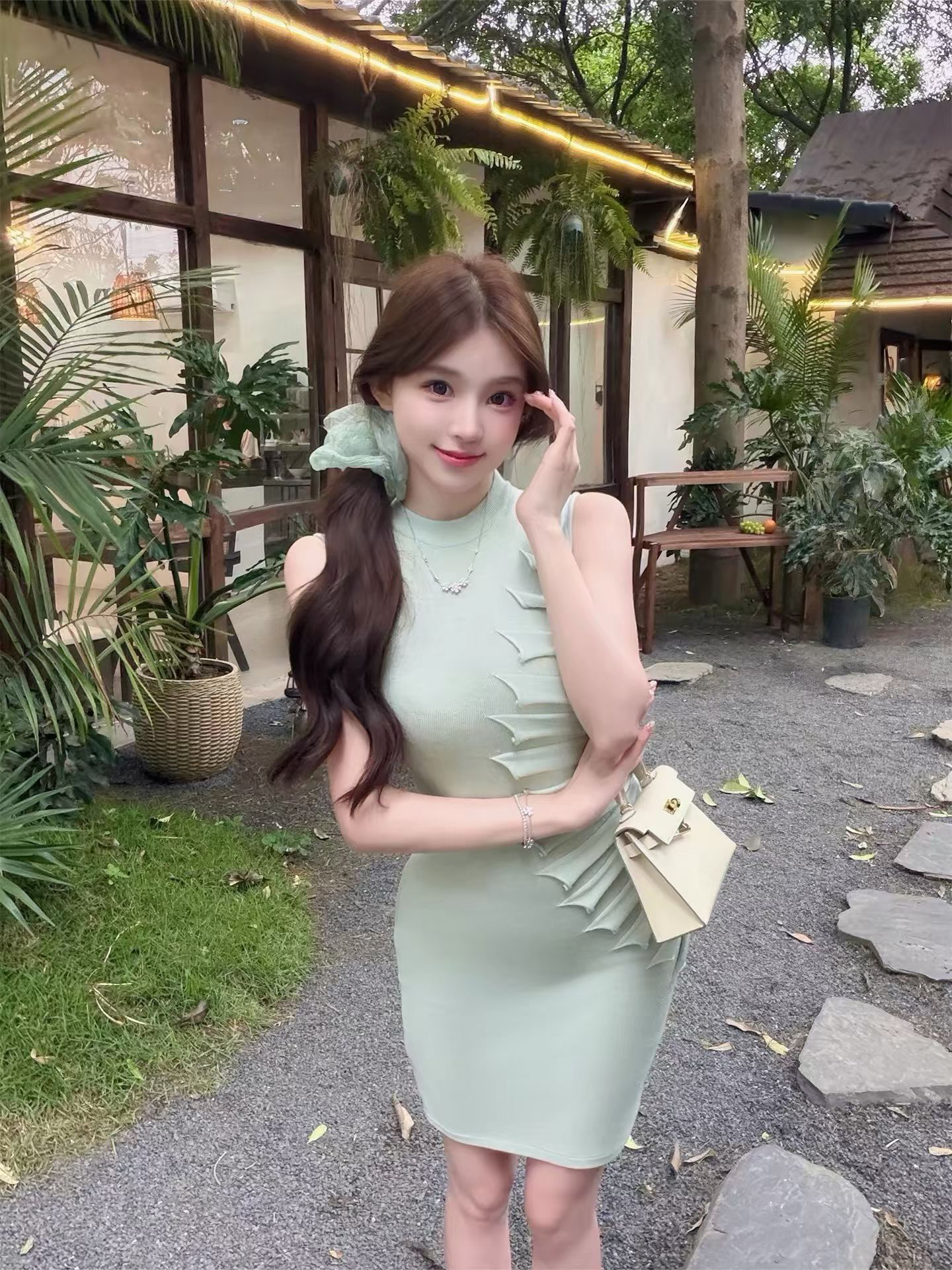 roselyn alai 핑크색 조끼 니트 원피스 여성 방사형 어둠 곡물 디자인 슬림해 보이는 타이트 스커트 드레스