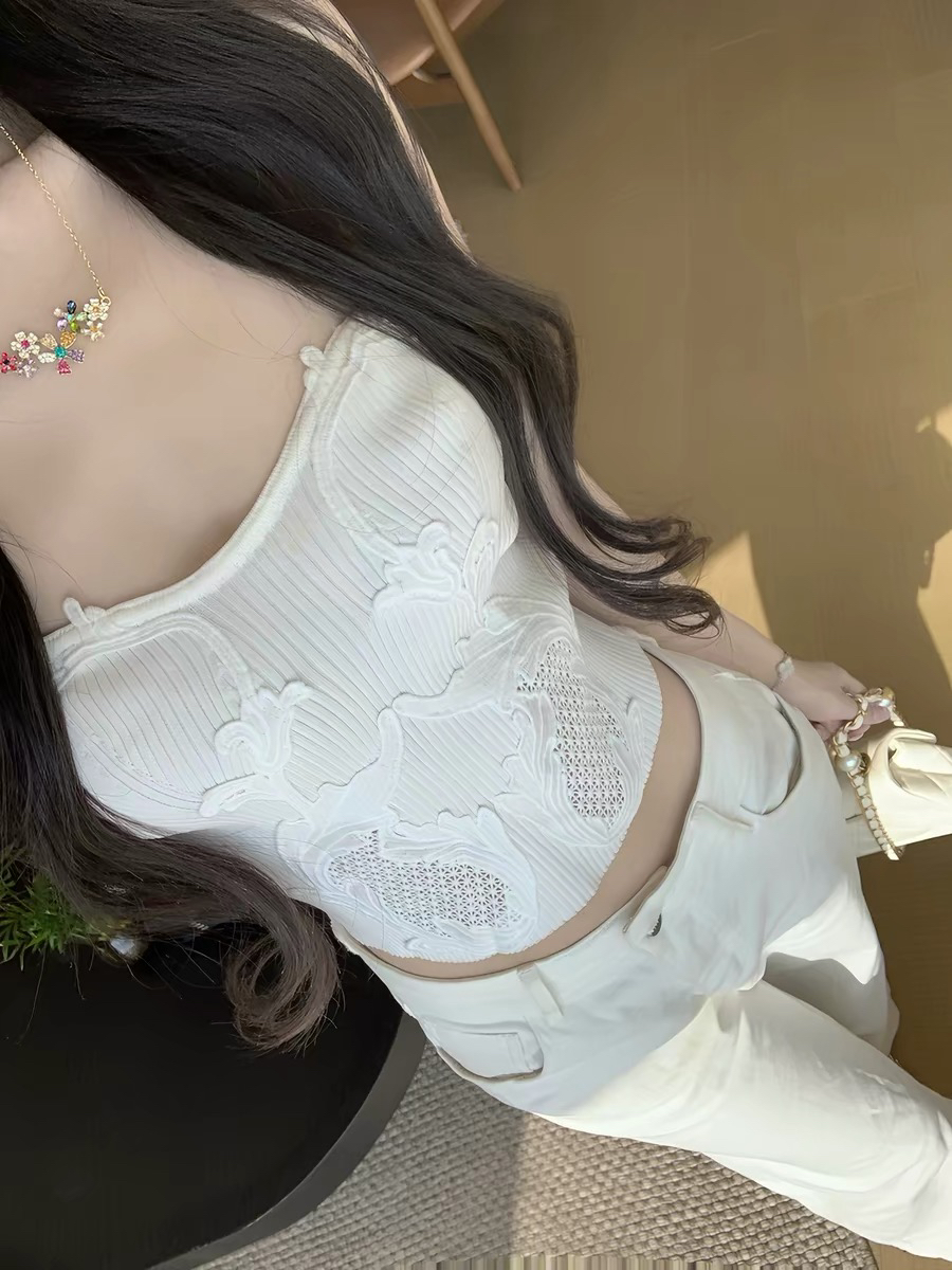 m900 니트 튜브탑 여성 몸매 가꾸기 슬림해 보이는 홀로우 아웃 핫걸 바람 엠보싱 디자인 센스 섹시함 품격 쇼트 스타일 맨위