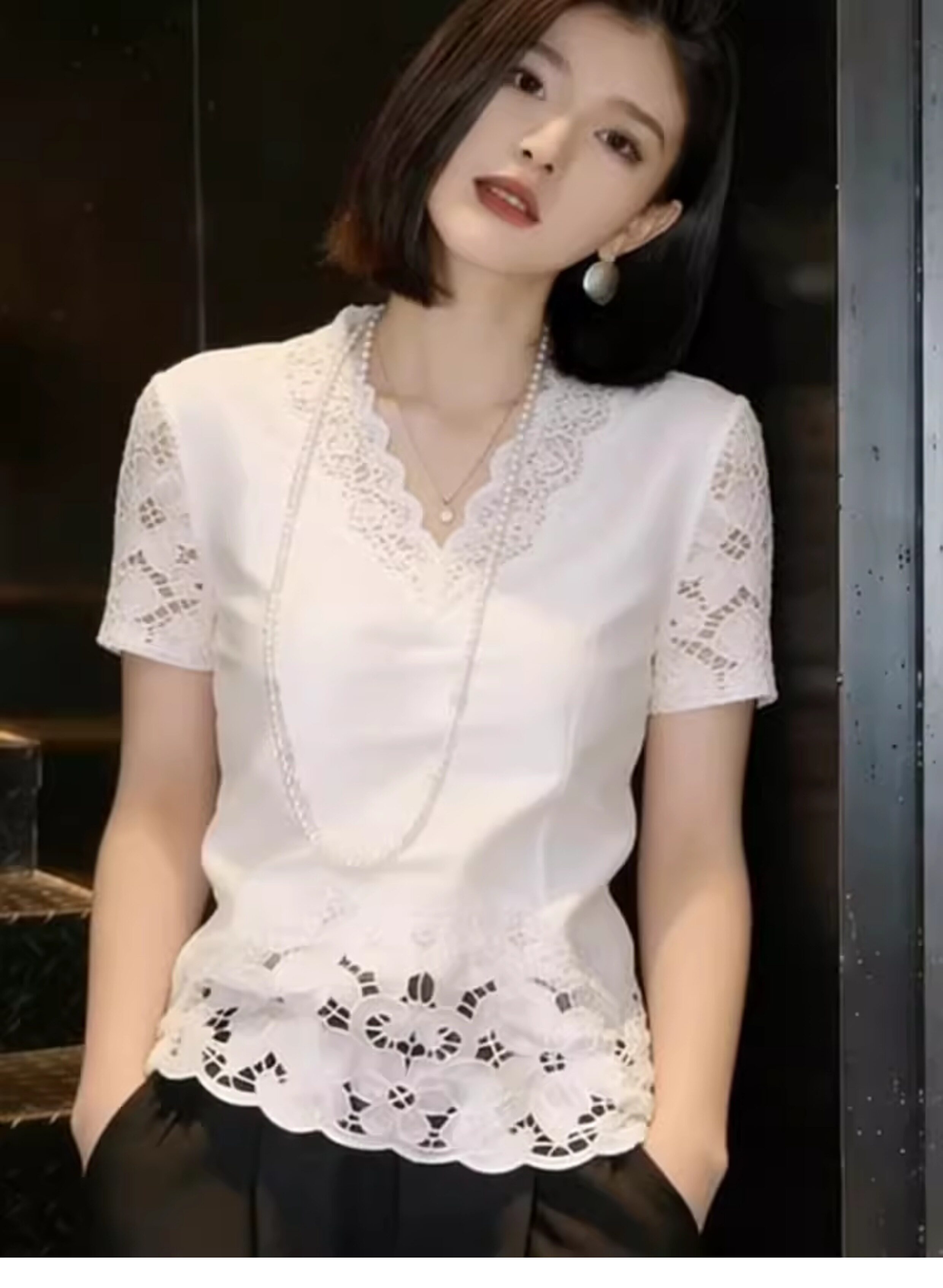 유럽 상품 고급 맞춤 화이트 홀로우 아웃 빅 사이즈 맨위 여성 2026 여름 새로운 절묘한 센스 작은 대중 우아한 반팔