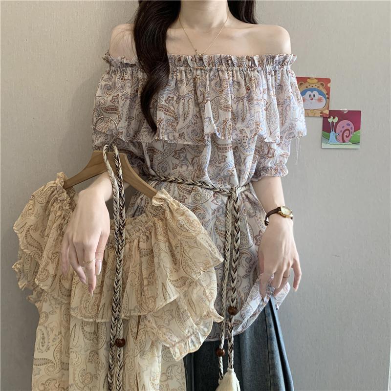 레트로 꽃무늬 보트넥 반팔 여성 셔츠 여름 2026 빅 사이즈 지방 mm 슬림해 보이는 레이스업 허리 수축 오프숄더 맨위