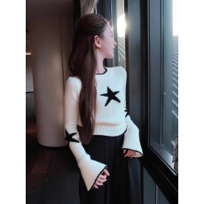 批发秋冬慵懒高级感修身针织打底衫女内搭甜辣妹喇叭长袖绝美短款上衣