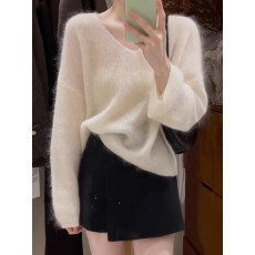 韩系白色软糯马海毛v领毛衣打底衫女秋冬可外穿内搭加厚针织上衣