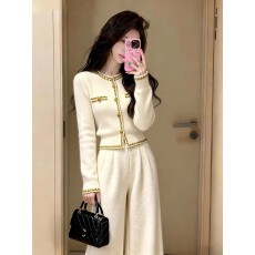 批发巨好看冬<b class='q'>装</b>一整套高端精致<b class='q'>气质</b>小香风大方得体白色毛衣阔腿<b class='q'>裤</b><b class='q'>套装</b>