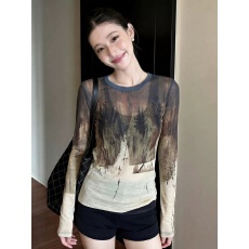 批发韩系设计感早春漂亮穿搭上衣女2026新款独特绝美巨好看的<b class='q'>长袖</b><b class='q'>t</b><b class='q'>恤</b>