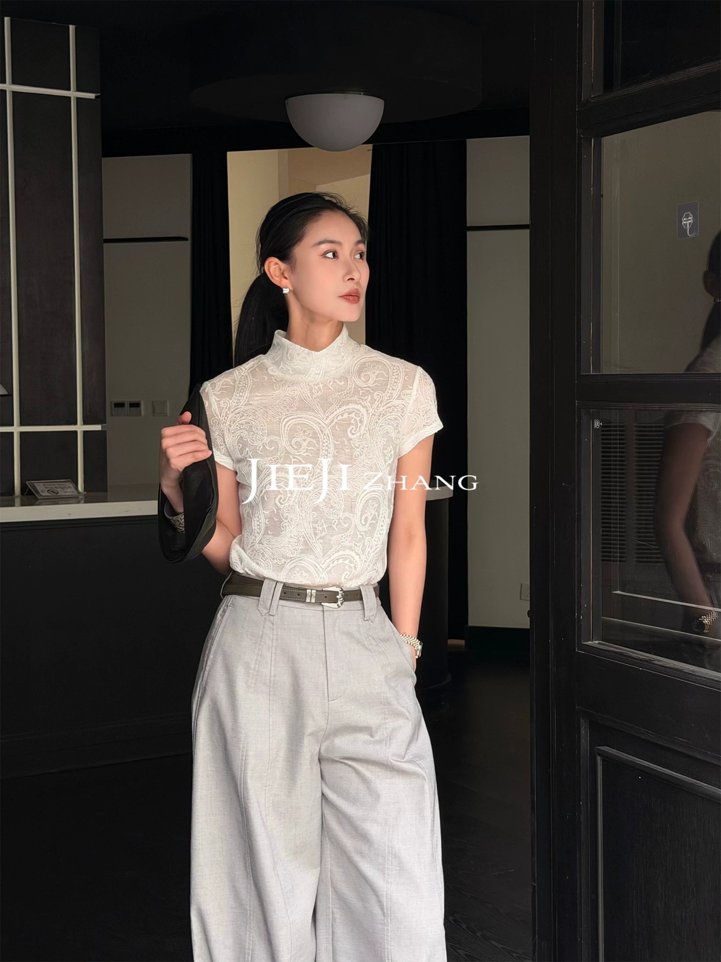장치 jieji 꽃 여름 양모 패션 디자인 센스 품격 슬림해 보이는 자카드 반팔 티셔츠 여성
