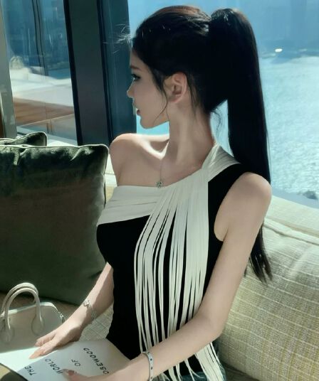 순수한 욕망 바람 디자인 센스 패치워크 술 오프숄더 비스듬한 칼라 슬립 인사이드 가져 가라. 여름 품격 감기 센스 외출용 맨위 여성