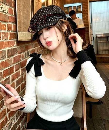 프랑스식 배색 패치워크 나비 매듭 광장 칼라 니트 스웨터 스웨터 여자 몸매 가꾸기 슬림해 보이는 다용도 맨위