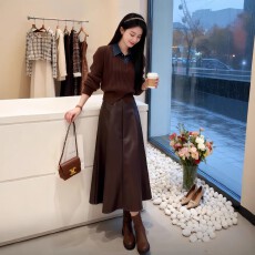 批发<b class='q'>牛仔</b>衬衫V领拼接假两件针织毛衣女款2025秋冬新款设计感<b class='q'>上衣</b>时尚