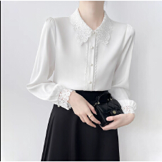 批发长袖衬衫女2026春季新款韩版宽松设计感上衣高端镂空蕾丝拼接衬衣