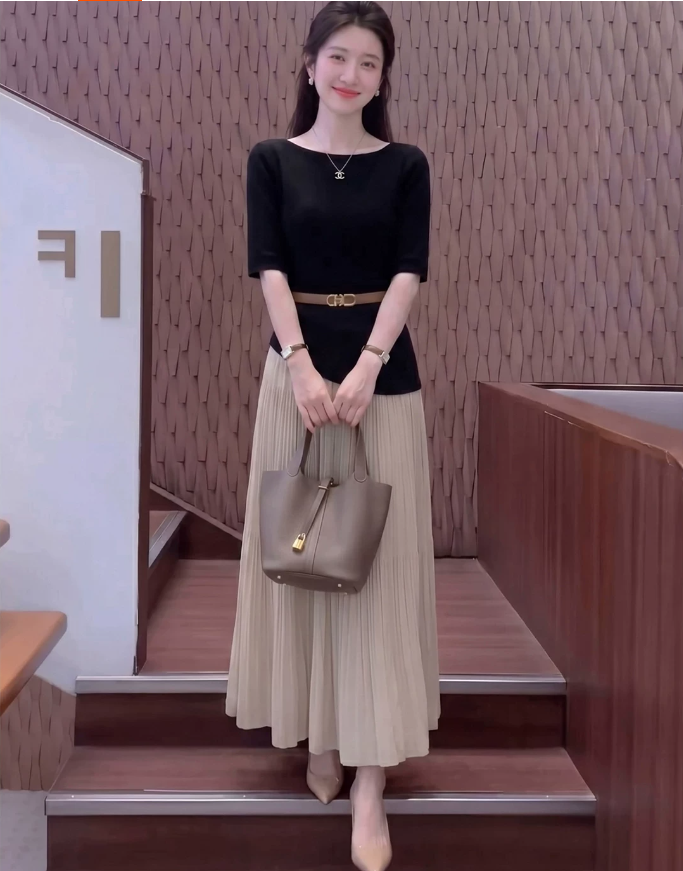 2026 슈퍼 화재 착용 가져 가라. 전체 집합 빛 요리 한 로얄 자매 품격 느긋한 바람 검정색 맨위 반신 스커트 투피스 세트 여름