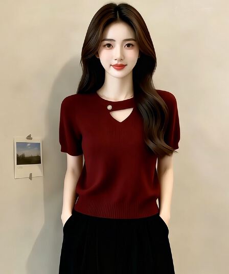 디자인 센스 홀로우 아웃 패치워크 반팔 니트 스웨터 여성 2026 여름 새로운 외국 가스 몸매 가꾸기 슬림해 보이는 맨위