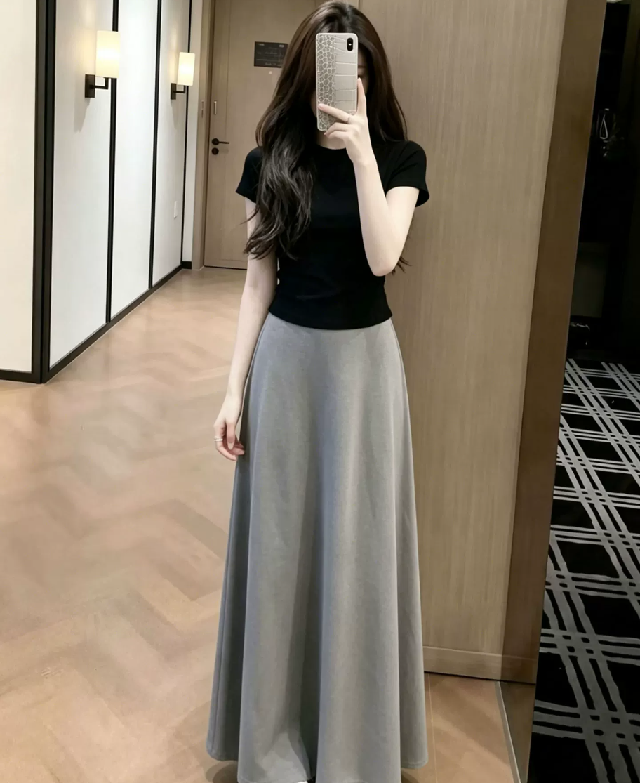 여름 새로운 2026 슈퍼 화재 그레이트 봐 그래. 한 부서 패션 몸매 가꾸기 슬림해 보이는 맨위 회색 반신 스커트 투피스 세트