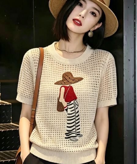 작은 대중 Chic 만화 프린트 홀로우 아웃 반팔 니트 스웨터 여성 여름 새로운 살구 색상 루즈핏 라운드 넥 얇은 스타일 맨위