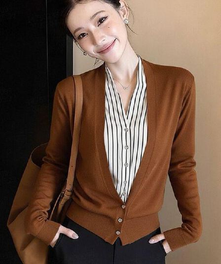 작은 대중 디자인 센스 품격 고급 페이크 레이어드 스트라이프 셔츠 2026 가을 겨울 새로운 높음 지혜 작은 대중 맨위 여성 의류