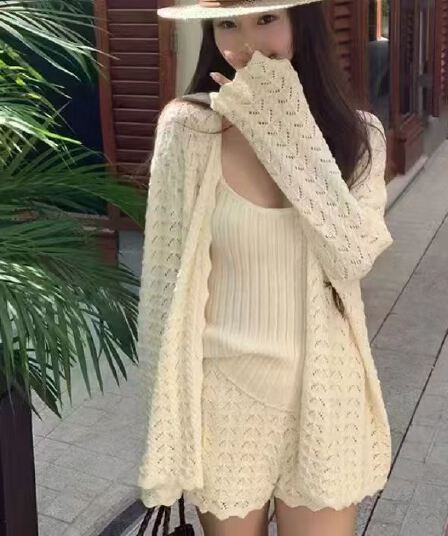 새로운 느긋한 바람 슬림해 보이는 루즈핏 홀로우 아웃 니트 오픈 가디건 슬립 허리밴드 반바지 3종 세트