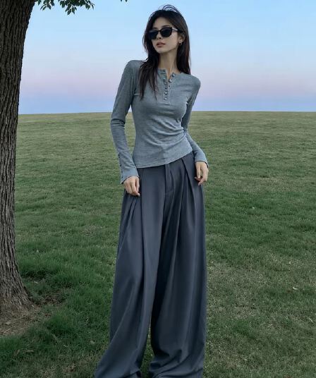 가을 켜기 새로운 디자인 센스 회색 단추 POLO 칼라 긴팔 티셔츠 여성 아니요 명중 섹션 와이드 레그 팬츠 투피스 슈트