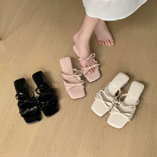 批发小众仙女风杏色凉拖鞋女夏外穿气质名媛蝴蝶结露趾粗跟罗马凉鞋女