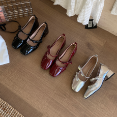 批发法式蝴蝶结单鞋女鞋2025新款夏季软底浅口玛丽珍方头漆皮芭蕾舞鞋