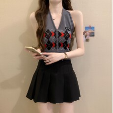 批发实拍实价夏季新款<b class='q'>学院风</b>甜辣复古性感针织挂脖百搭修身小个子背心