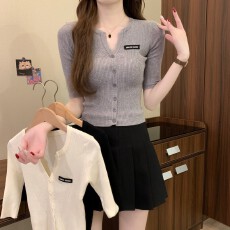 批发实拍实价早秋新款韩版设计感气质减龄修身显瘦百搭<b class='q'>学院风</b>针织上衣