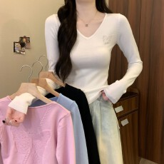 批发实拍实价 秋冬新款双生蝴蝶<b class='q'>镂空</b>V领修身显瘦百搭针织<b class='q'>衫</b>打底上衣