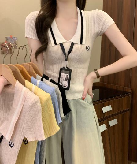실사 정가 여름 새로운 한국 스타일 학원 스타일 폴로 칼라 작은 키 몸매 가꾸기 슬림해 보이는 디자인 센스 반팔 니트 스웨터