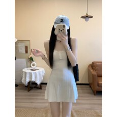 批发实拍实价 夏季设计感蕾丝花边方领排扣坑条收腰显瘦小个子针织裙