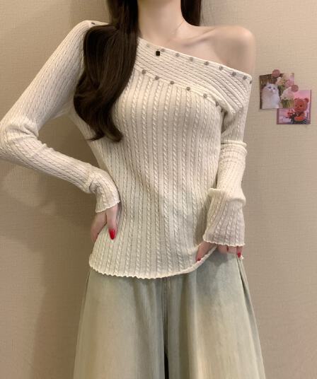 실사 정가 이른 가을 새로운 핫걸 비스듬한 어깨 꽈배기 오프숄더 몸매 가꾸기 슬림해 보이는 다용도 품격 패션 니트 맨위