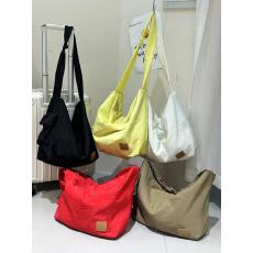 批发日系慵懒风简约轻便休闲大容量饺子包尼龙斜挎包纯色骑行包