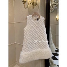 批发韩系纯色重工蕾丝拼接仙女<b class='q'>背心裙</b>女2025小众设计感减龄菱格裙子潮