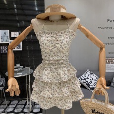 批发十三行<b class='q'>正品</b>2026春夏新款小女人性感裹胸挂脖带胸垫碎花蛋糕连衣裙