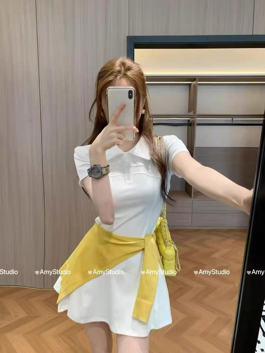 2026 년 여름 아이 쌀 새로운 허리 수축 연령 감소 몸매 가꾸기 피 어깨끈 안전 바지 드레스 두 조각 여성 세트