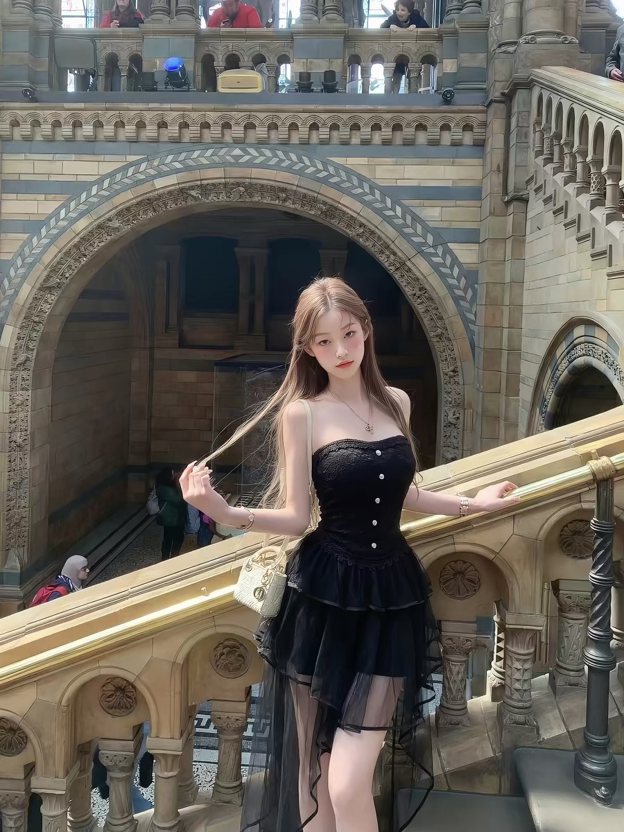 프랑스식 레트로 작은 검은 드레스 여성 여름 새로운 작은 키 디스플레이 높음 슬림해 보이는 레이스 튜브탑 층 망사 제비꼬리 치마
