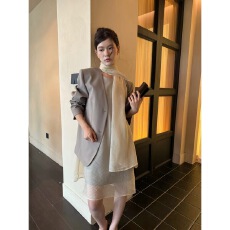 批发RS.WHMT-韩系气质高级感V领西装+<b class='q'>欧根纱</b>背心裙<b class='q'>套装</b>(配飘带)Q6323