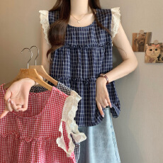 批发实拍实价 新版韩风设计感格子木耳边无袖<b class='q'>娃娃衫</b>衬衫