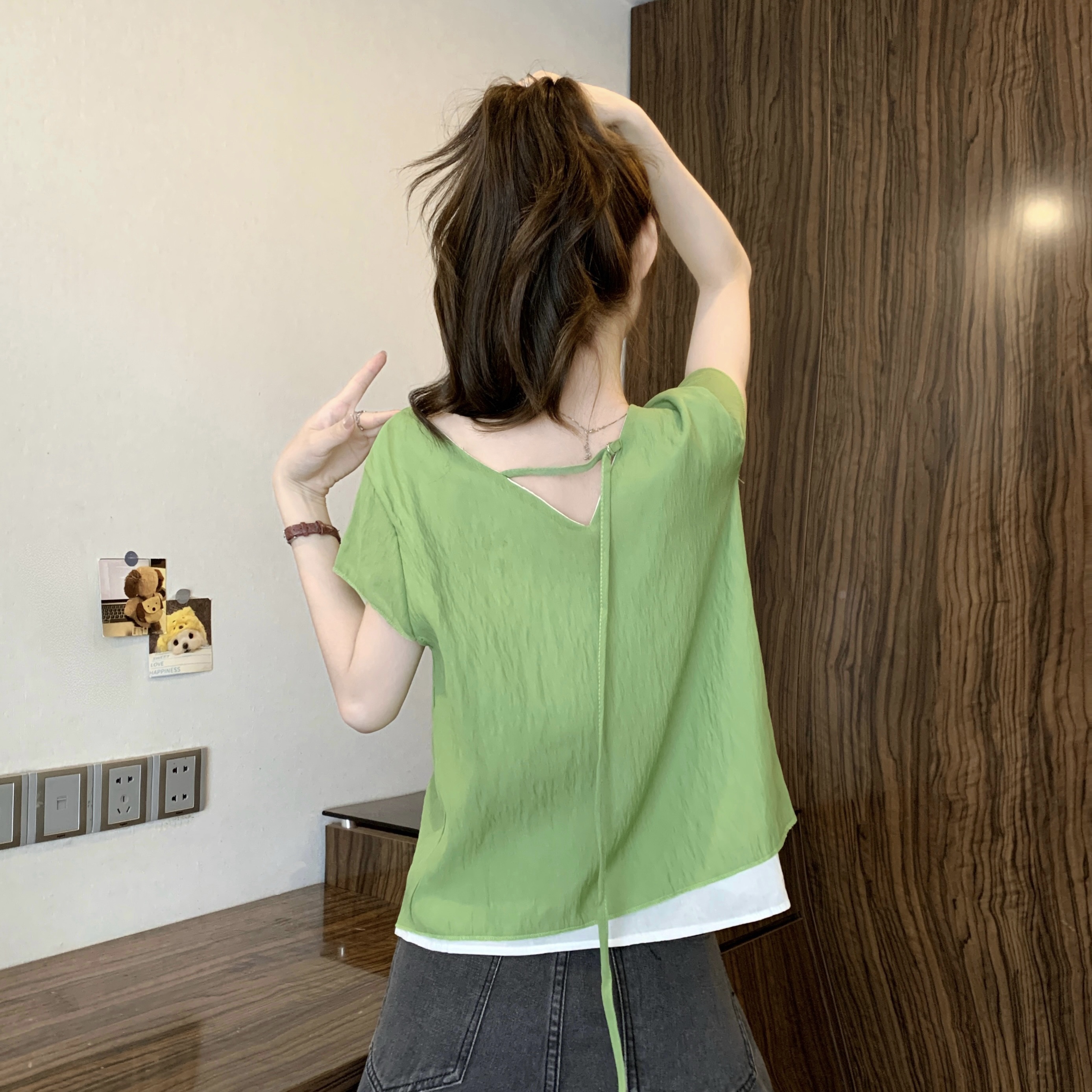 BY27290# 新版韩风设计感撞色扭结假两件短袖T恤上衣 服裝批發女裝批發服飾貨源