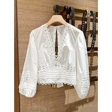 批发2025夏季新款独特别致绝美上衣设计感小众白色v领镂空<b class='q'>长袖</b><b class='q'>衬衫</b>女