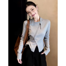 批发法式斜领拉链开叉<b class='q'>卫衣</b>女春季修身设计感小众不规则高级感短款上衣