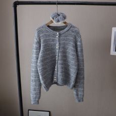 批发2025秋冬新款大码<b class='q'>韩版</b>时尚针织条纹软糯显瘦百搭开衫<b class='q'>毛衣</b>外套女潮