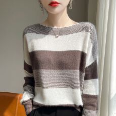 批发慵懒风纯羊毛衫女一字领条纹拼色针织打底宽松上衣薄新款<b class='q'>羊绒</b><b class='q'>毛衣</b>
