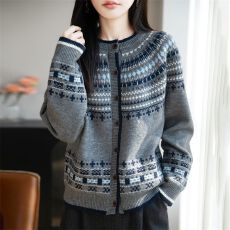 批发高档费尔岛毛衣外套女秋冬新款针织开衫上衣加厚长袖桑蚕丝打底衫