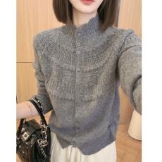 批发2026新款时尚钩花肌理感立领针织衫女休闲宽松慵懒高级感软糯外套