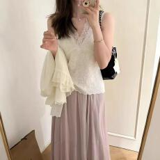 批发夏季新款莱赛尔天丝针织<b class='q'>时尚</b>花边V领百搭无袖<b class='q'>大码</b>减龄显瘦背心女