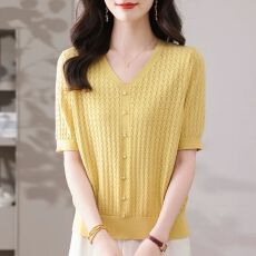 批发短袖t恤女2026新款夏季洋气<b class='q'>妈妈</b>装V领镂空衫上衣薄款冰丝针织衫潮
