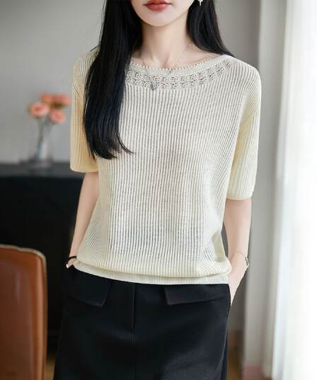 2026 봄 여름 새로운 라운드 넥 주간 실크 니트 스웨터 5 점 소매 프랑스식 레트로 연령 감소 디자인 센스 작은 대중 맨위 여성