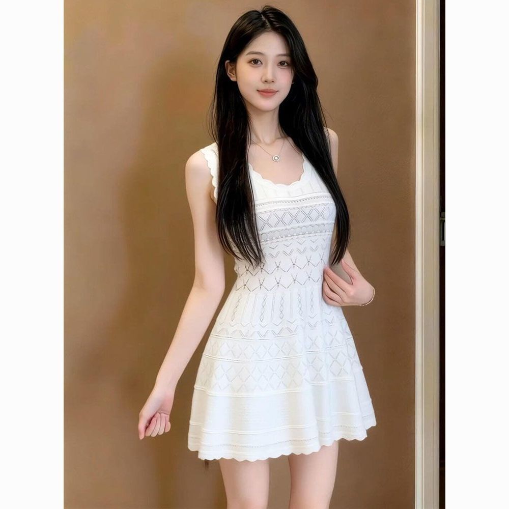 부드러운 하얀 달빛 여성 드레스 2026 여름 새로운 꼬집기 허리 몸매 가꾸기 슬림해 보이는 달콤한 핫걸 패션 절묘한 미니 스커트