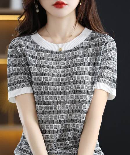 여름 새로운 티셔츠 여성 루즈핏 라운드 넥 반팔 다용도 캐주얼 반소매 홀로우 아웃 한국 스타일 얼음 실크 니트 스웨터 맨위