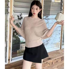 批发<b class='q'>韩版</b>设计感小众圆领短袖针织衫女夏季新款收腰显瘦蝙蝠袖休闲上衣