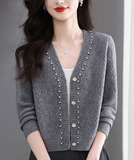 이른 가을 패션 한국 스타일 다용도 연령 감소 봄 가을 미니멀리즘 V넥 비즈 박기 양모 연령 감소 니트 오픈 가디건 쇼트 스타일 재킷