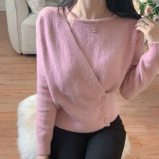 批发韩系秋季新款chi设计感<b class='q'>不规则</b>假两件三粒扣收腰针织毛衣时尚上衣